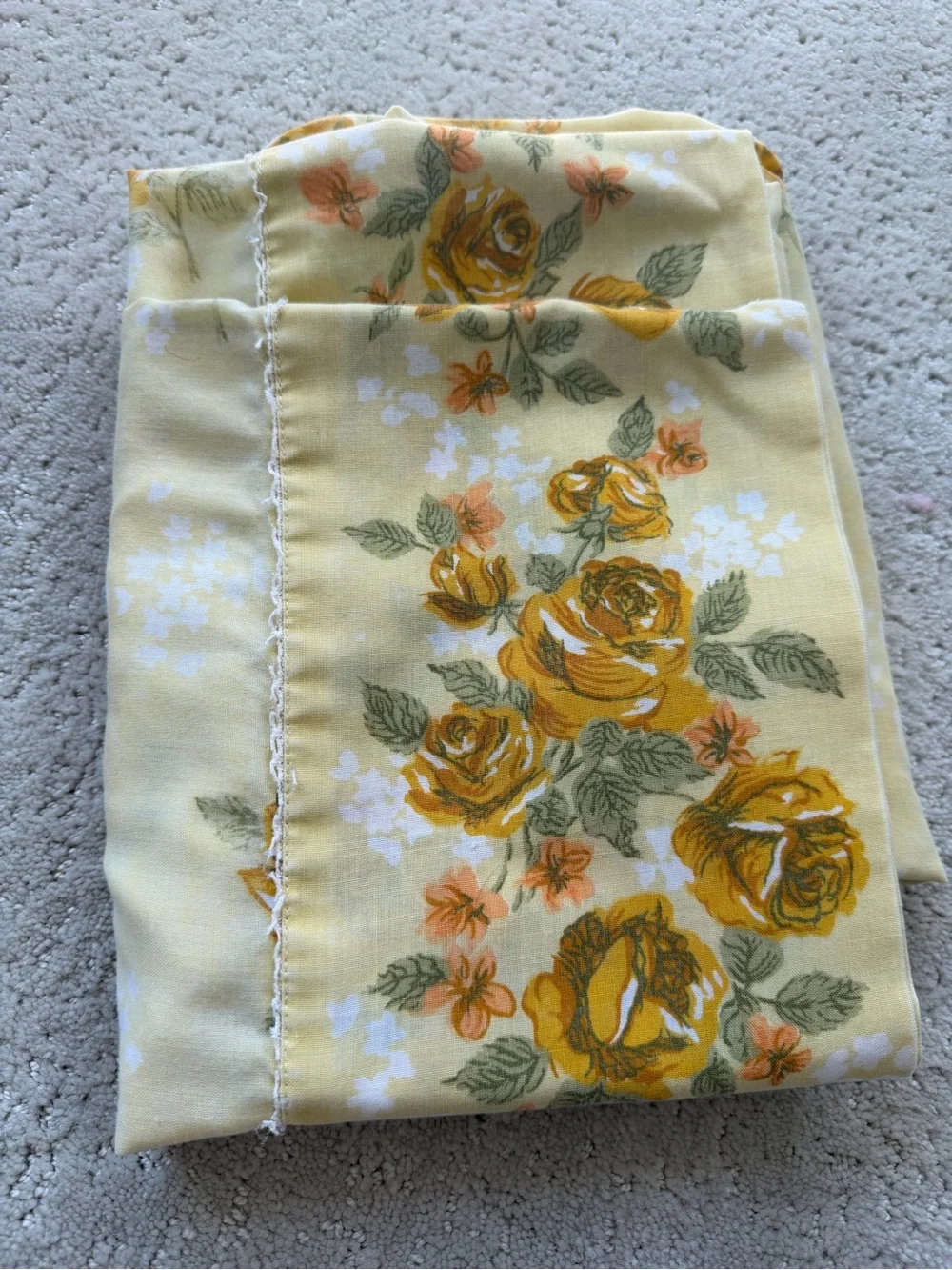 Canon Yellow Rose Print Pillowcase with Green Leaves